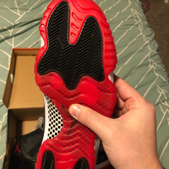 Jordan 11 - Picture 4 of 4